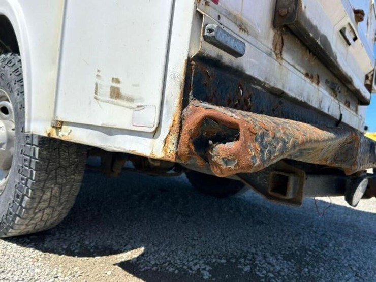 2010-ford-f250-xl-image-48