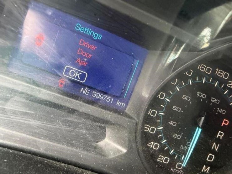 2013-ford-explorer-image-12