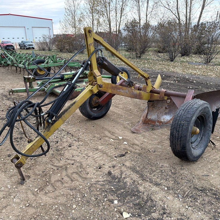 V-Blade Ditcher