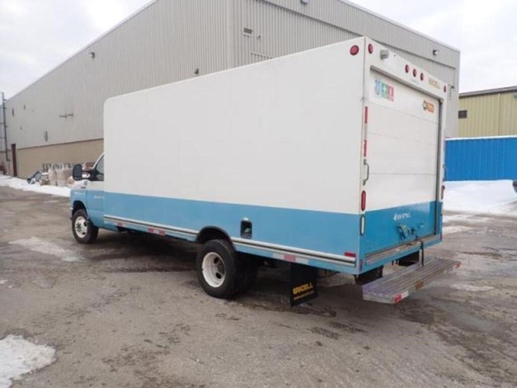 2009-ford-e450-image-8