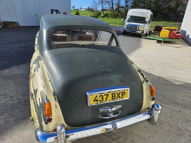 #35-•-rolls-royce-silver-cloud-sedan-image-17