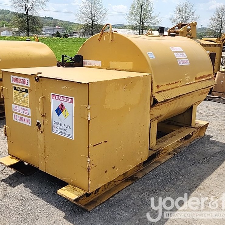 500 Gallon Diesel Fuel Tank W/ Pump