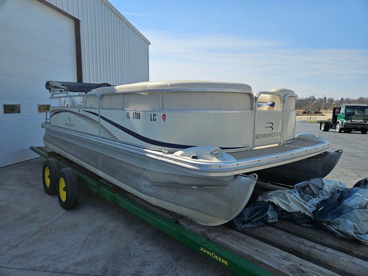 #21-•-bennington-2075rl-20'-pontoon-boat-image-39