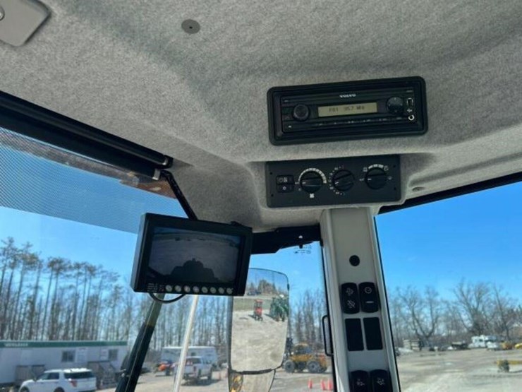 2019-volvo-l60h-image-13