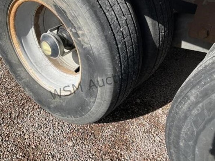 1991-fleming-td82210-equipment-trailer-image-9