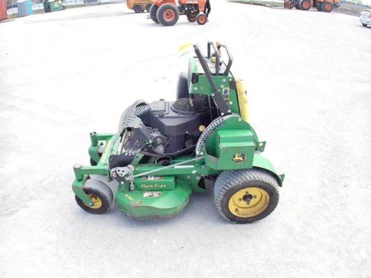 john-deere-636m-image-8