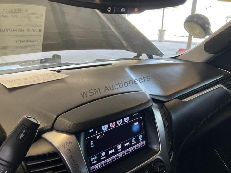 2018-chevrolet-tahoe-image-17