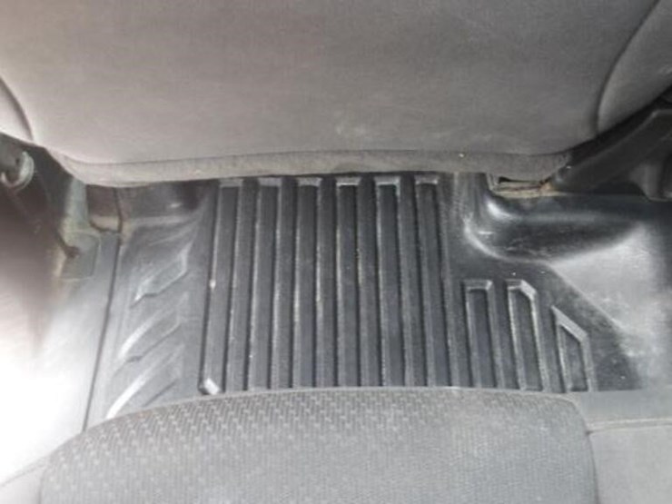 2023-chevrolet-1500-image-28