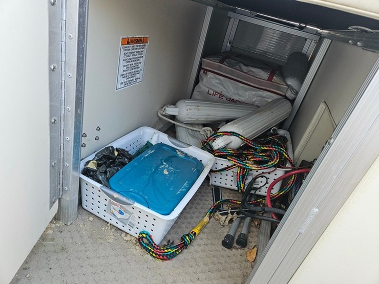 #21-•-bennington-2075rl-20'-pontoon-boat-image-18