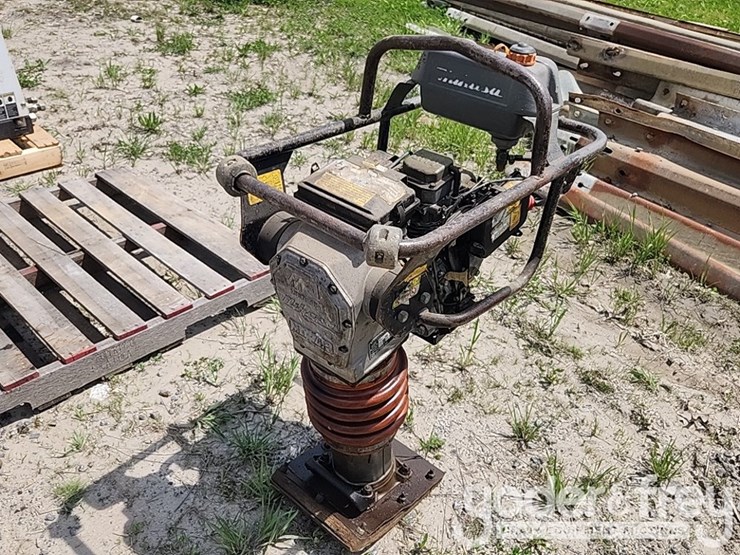 mikasa-mt-74f-jumping-jacktamper-image-2