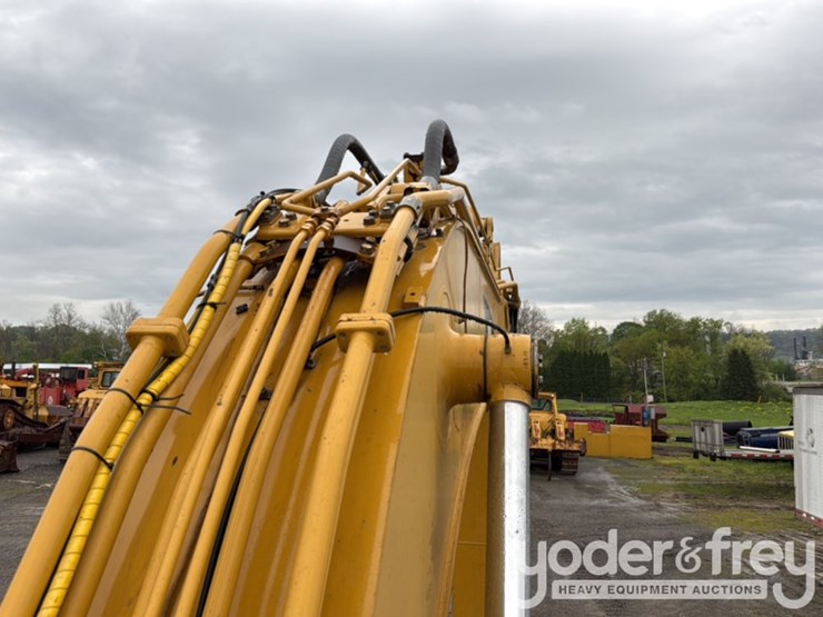 2005-caterpillar-330-image-28