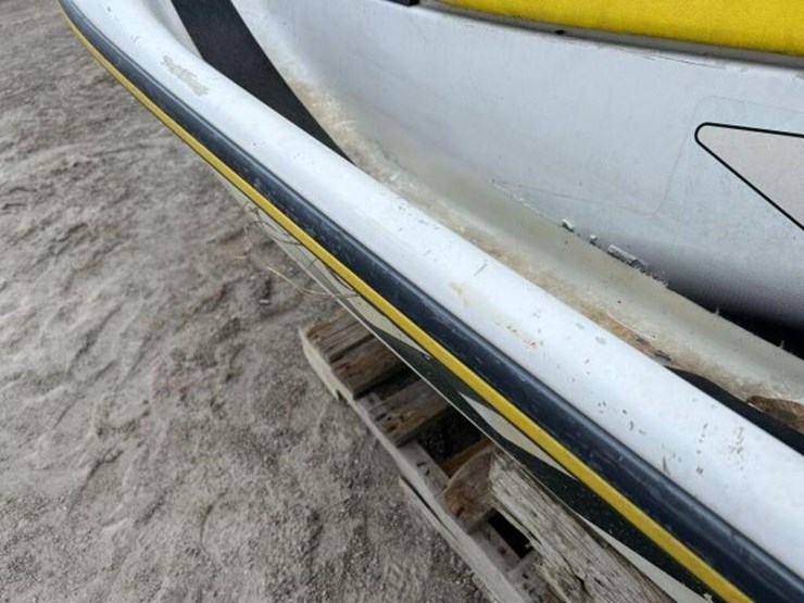 inoperable-1998-yamaha-wave-runner-gp760-pwc-yama2-image-45