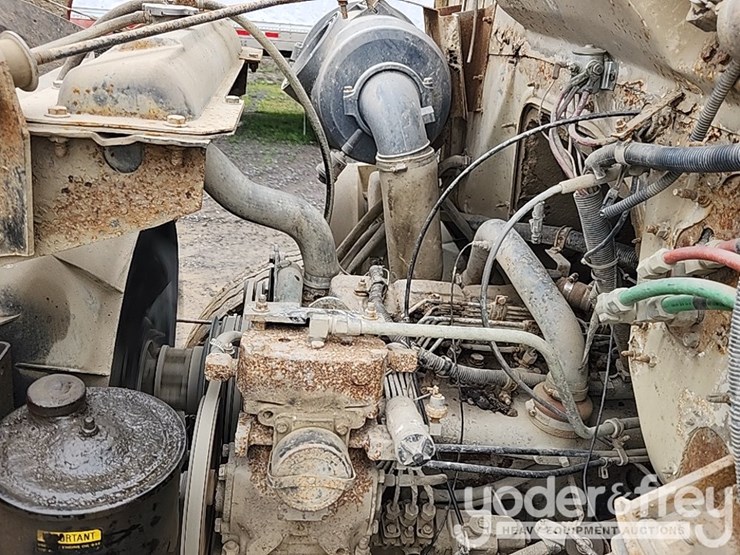 1989-international-7100-image-15