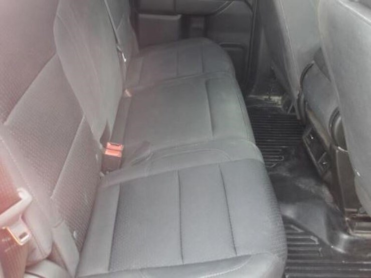 2023-chevrolet-1500-image-36