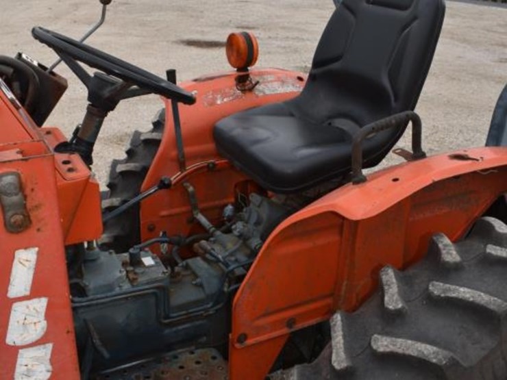 kubota-l2350-image-7