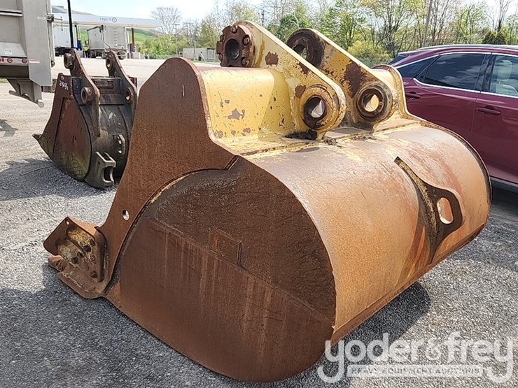 74"-bucket-to-suit-cat-349,-528-2166,-4"-pin-image-4