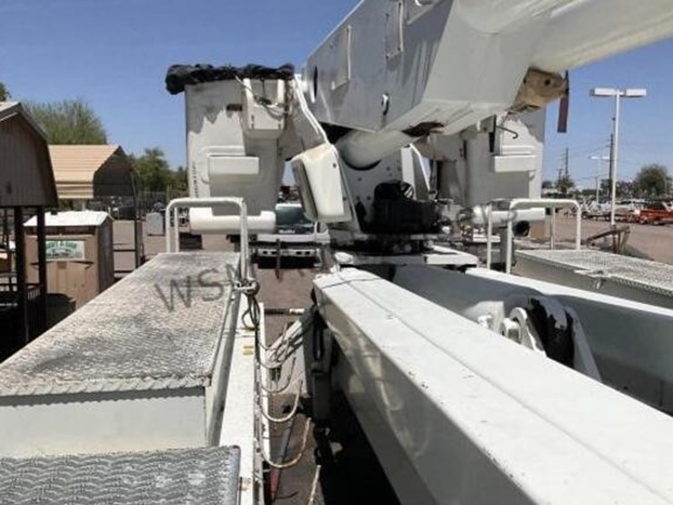 2009-international-workstar-7600-image-14