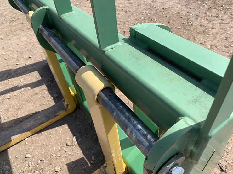 mds-john-deere-pallet-forks-image-13