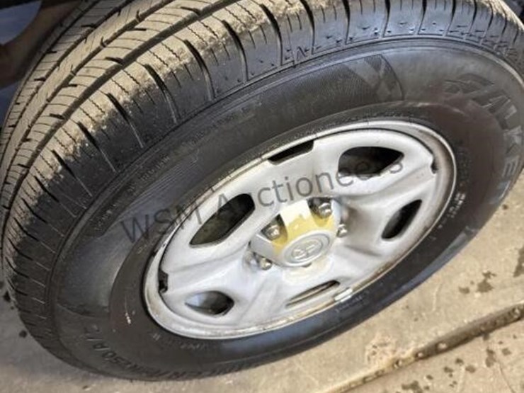 2012-toyota-tacoma-image-11