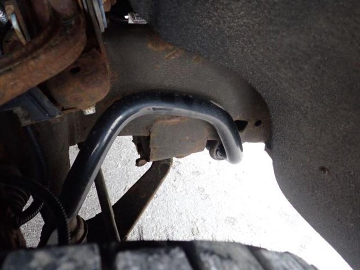 2022-chevrolet-2500hd-image-61