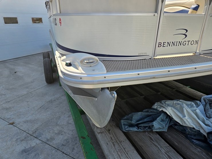 #21-•-bennington-2075rl-20'-pontoon-boat-image-41