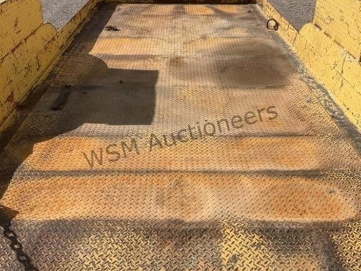 1998-butler-lt1017-equipment-trailer-image-10