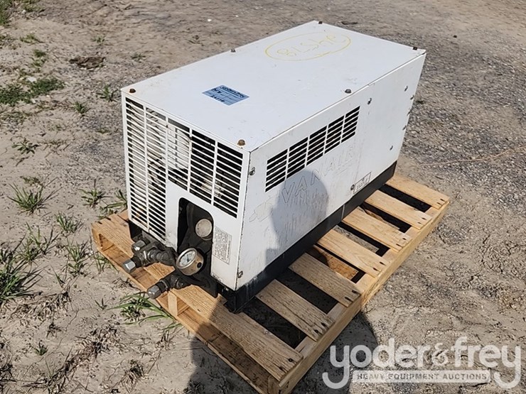 vanair-air-compressor,-hydraulic-driven,-truck-mounted-image-4
