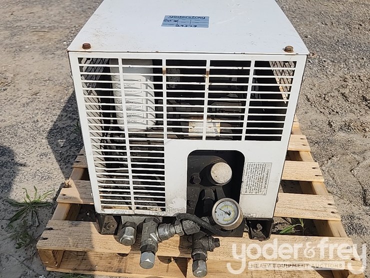 vanair-air-compressor,-hydraulic-driven,-truck-mounted-image-5