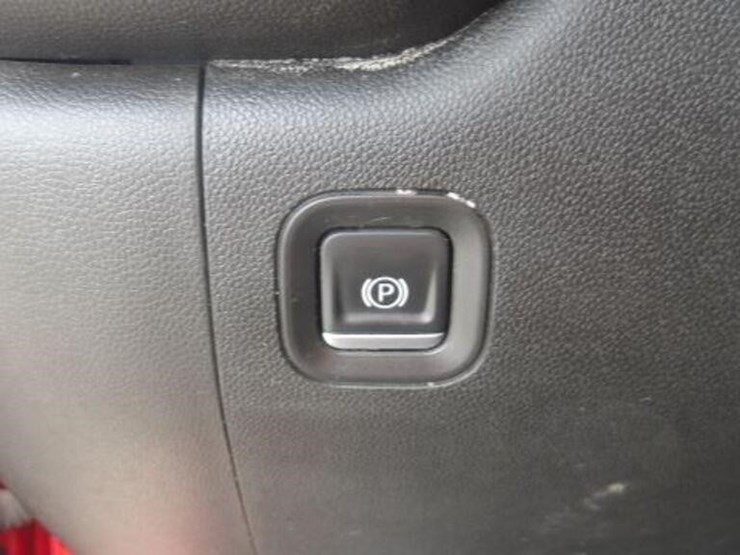 2023-chevrolet-1500-image-17