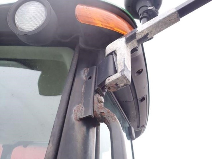 2016-john-deere-5085e-image-39