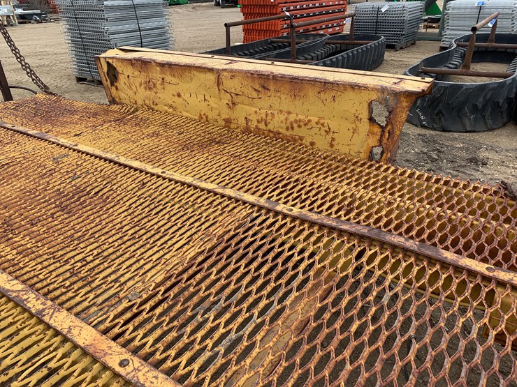 skid-steer-trailer-image-19