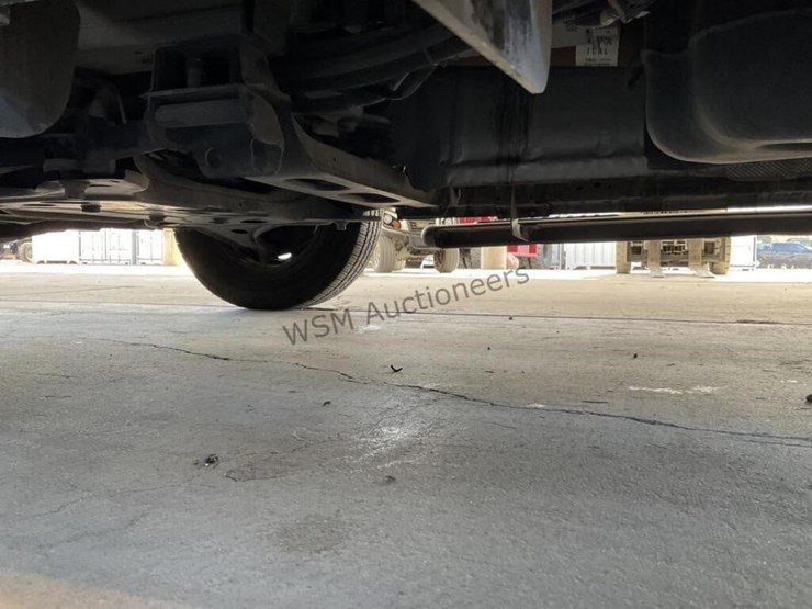 2019-ford-transit-image-26