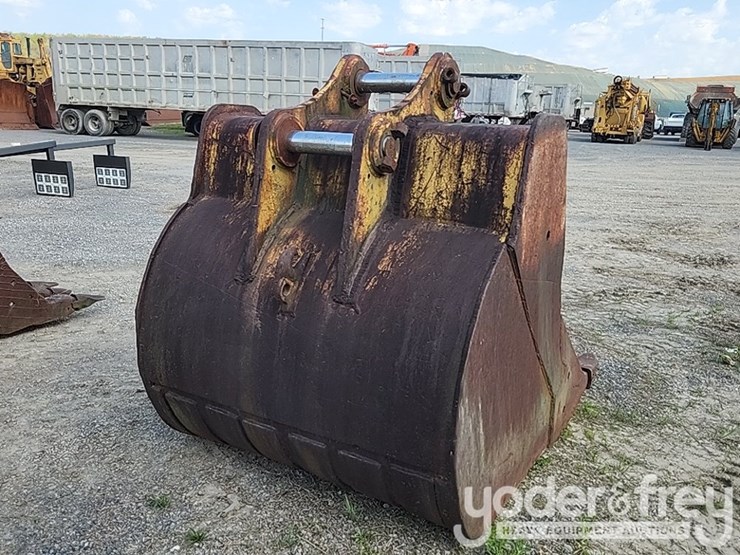 55"-bucket-to-suit-cat-235,-3"-pin-image-3