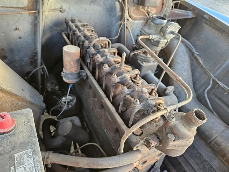 #33-•-1952-chevrolet-styleline-deluxe-sedan-image-13