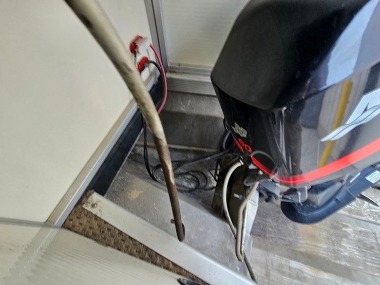 #21-•-bennington-2075rl-20'-pontoon-boat-image-34