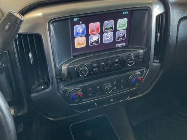 2018-chevrolet-silverado-1500-image-18