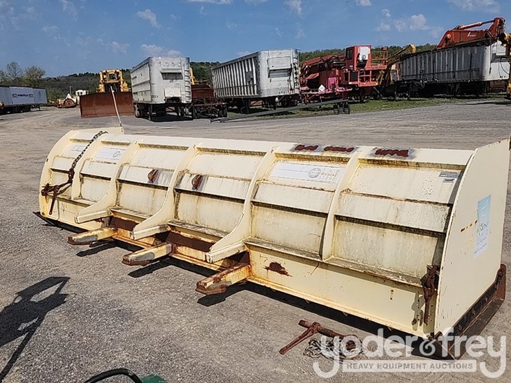 15'-box-blade-snow-pusher-image-3