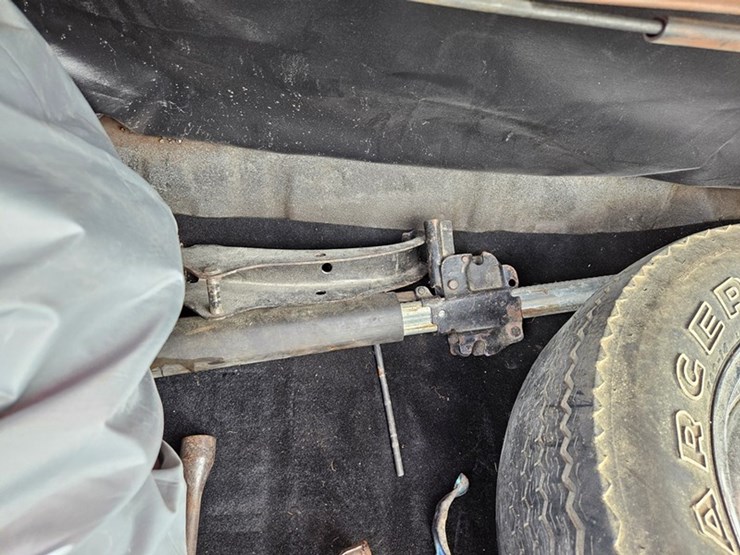 #40-•-1972-buick-skylark-custom-convertible-image-49