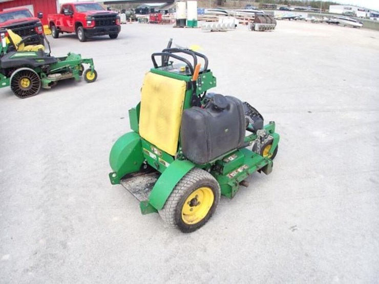 john-deere-636m-image-5