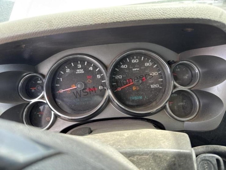 2009-gmc-sierra-2500hd-image-16