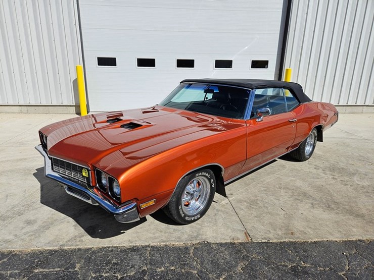 #40-•-1972-buick-skylark-custom-convertible-image-1