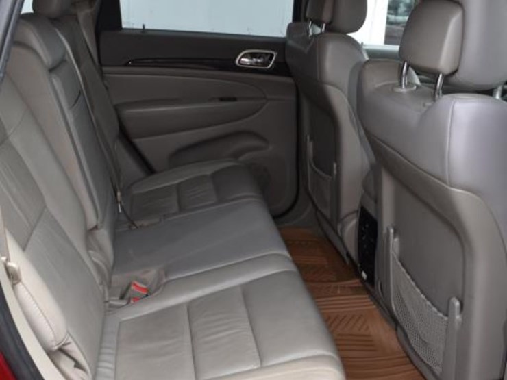 2012-jeep-grand-cherokee-image-10