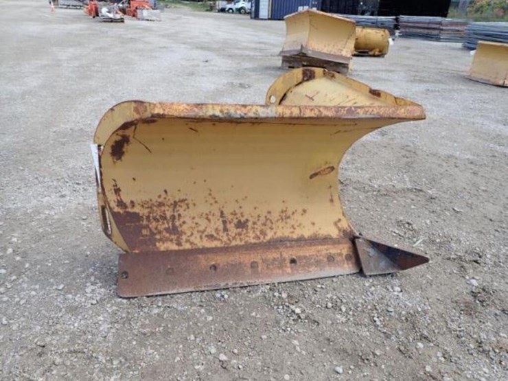4-ft-v-plow-045366-image-2