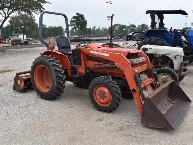 kubota-l2350-image-2