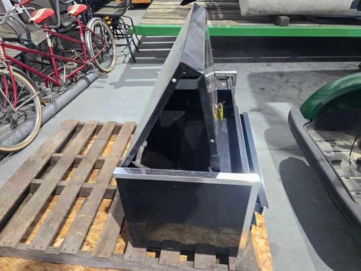 #26-•-snap-on-corvette-40th-anniversary-tool-box-image-5