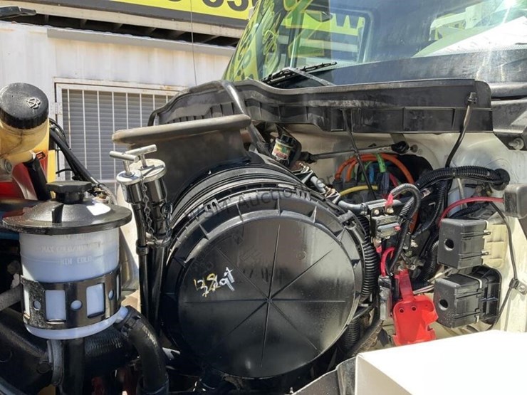 2009-international-workstar-7600-image-18