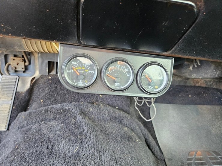 #40-•-1972-buick-skylark-custom-convertible-image-38