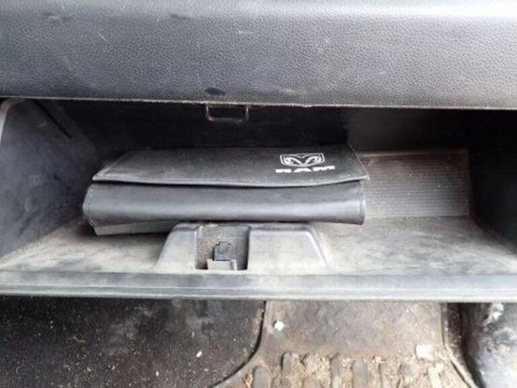 2018-ram-2500-hd-image-43