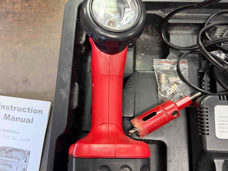 handyman-14.4-volt-cordless-drill-&-light-image-4