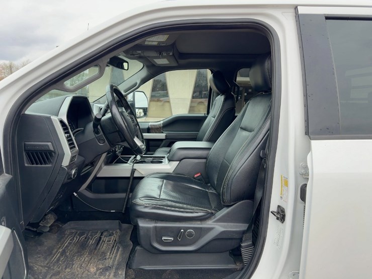 2019-ford-f350-image-22
